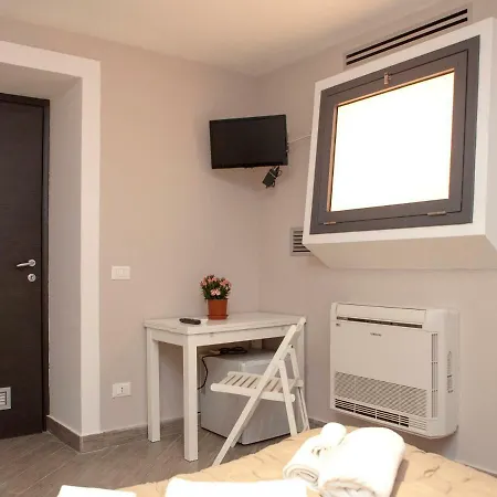 Ai Teatri Apartment *